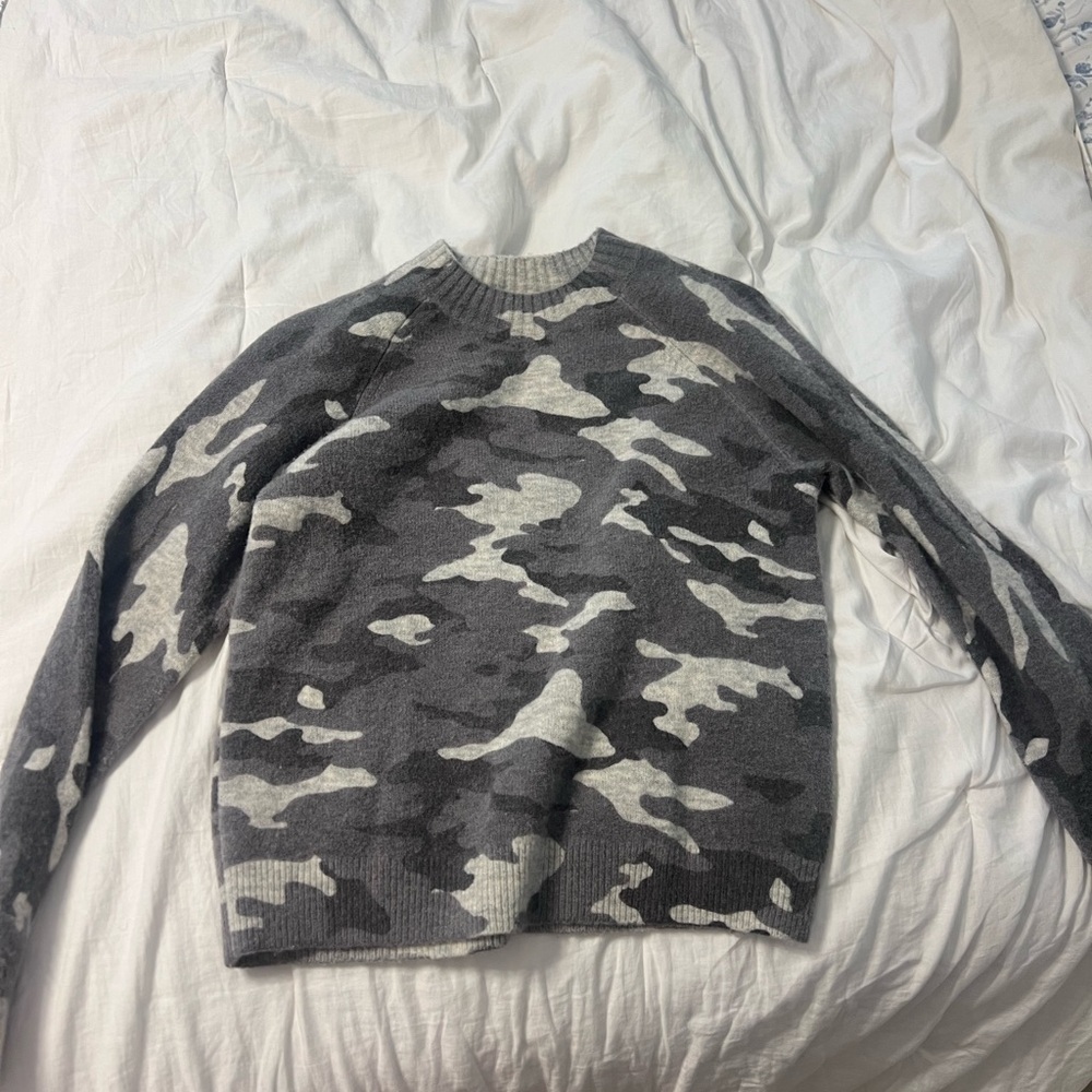 Banana Republic camouflage sweater